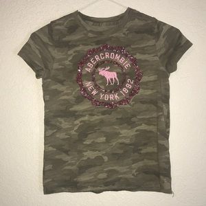 Girls Abercrombie Kids Camo shirt